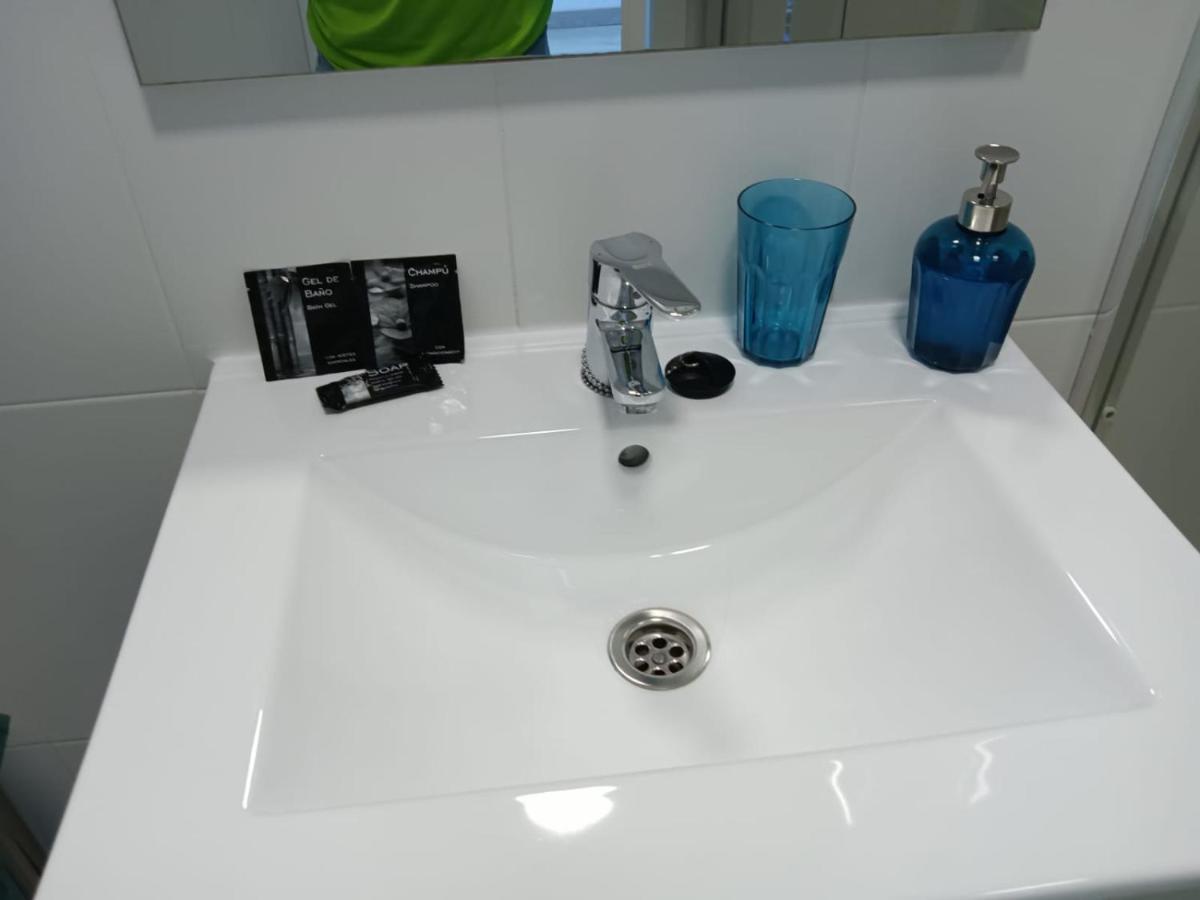 Apartamento Con Encanto 'Larios Street Ii' Apartment Malaga Bagian luar foto